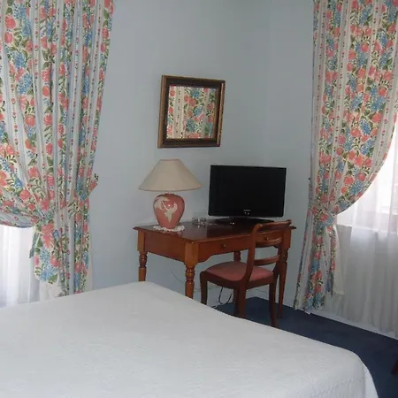 Castel Albertine Hotel 3*